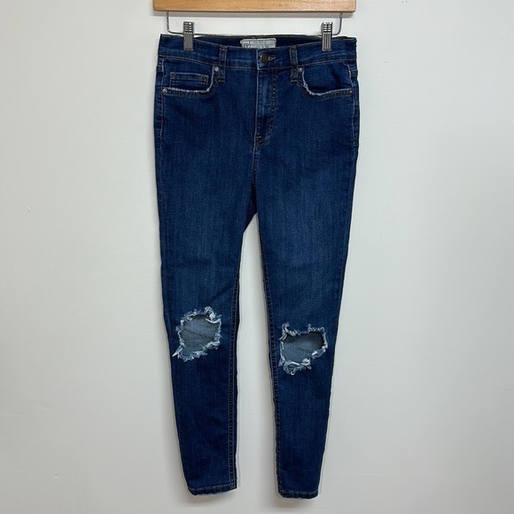 Free People High Waisted Distressed Skinny Jeans Size 28 - Picture 2 of 5